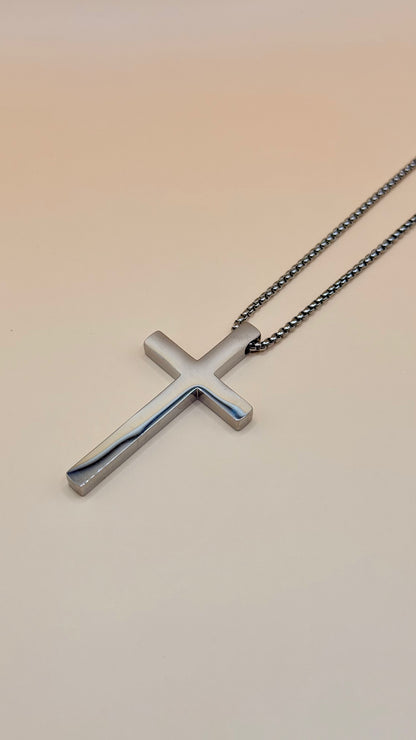 Cruz Eterna Plateada