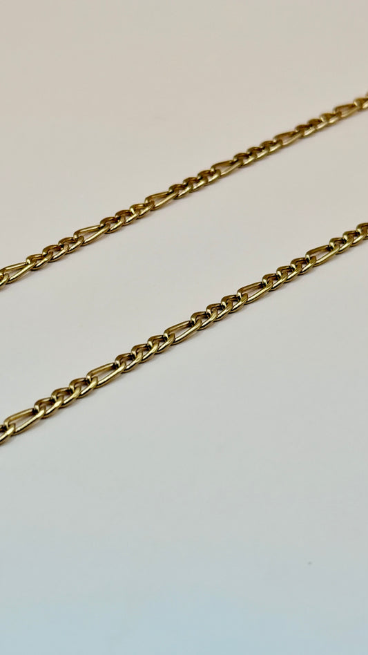 Cadena Clásica Corte Cartier Dorado